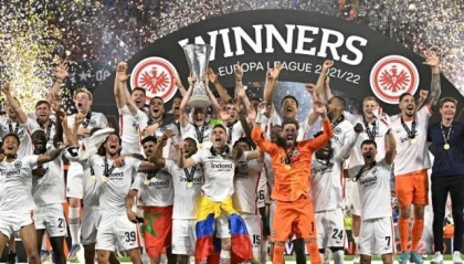 开云中国App-大难不死，必有“法兰后福”！德甲感激“欧战之光”！